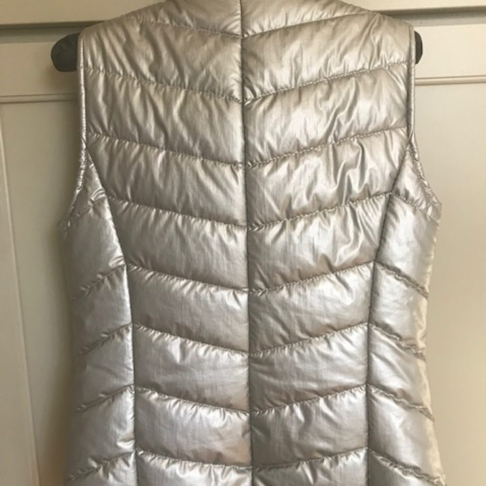 INC International Concepts Silver Quilted Vest - Picture 4 of 7